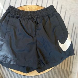 Women’s small Nike shorts